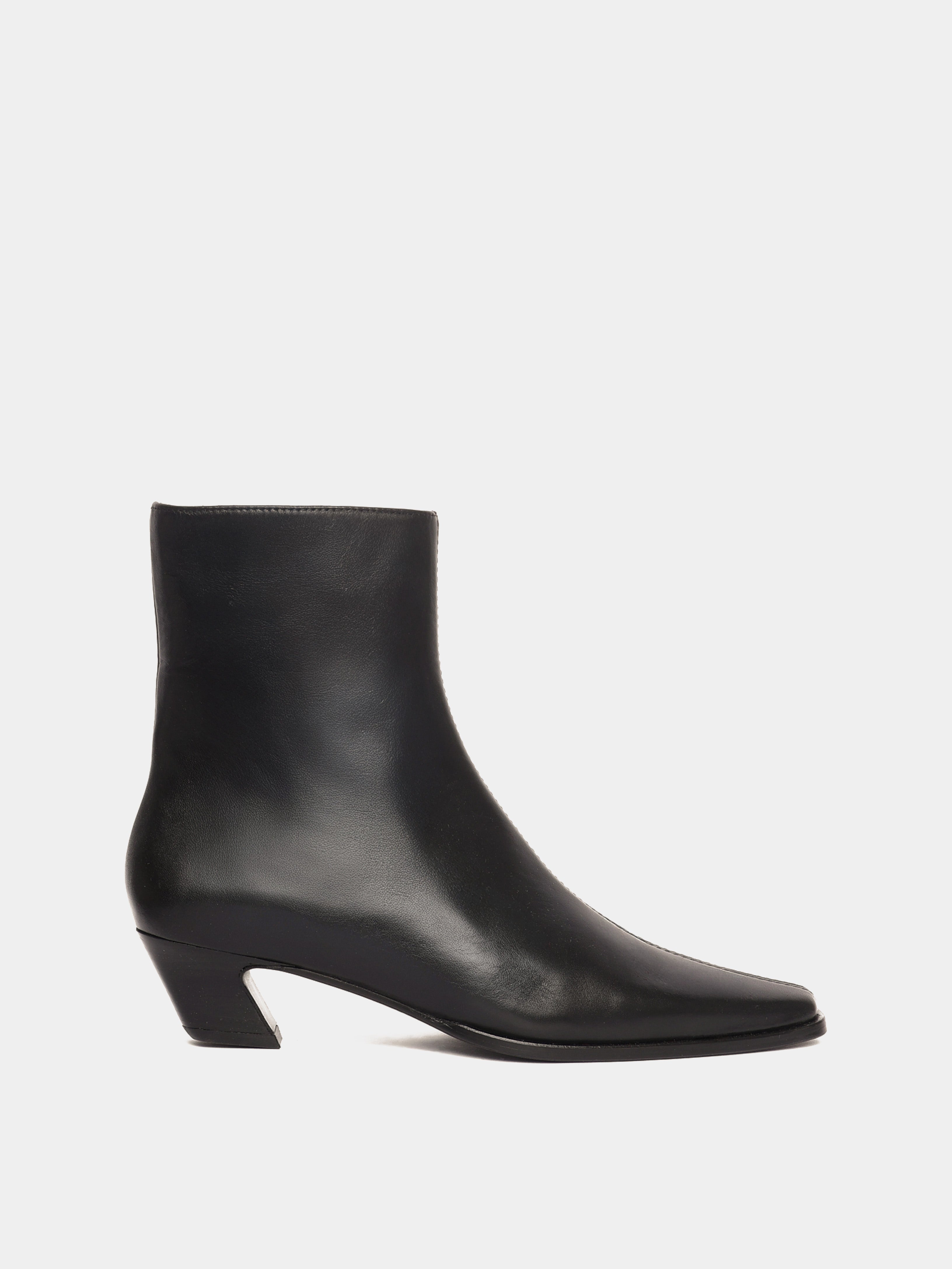 Melilla Black Boot