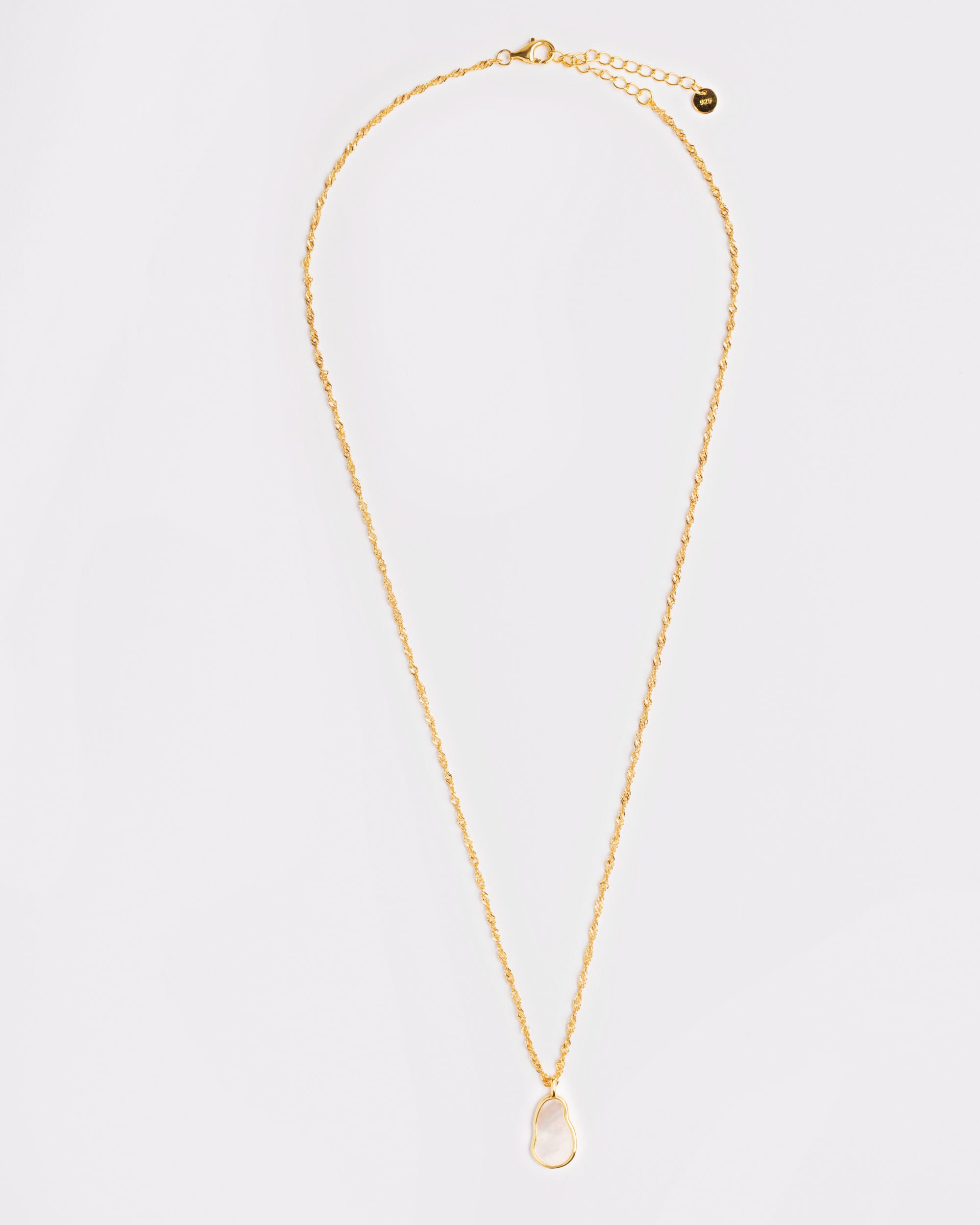 The Mother of Pearl Oval Necklace