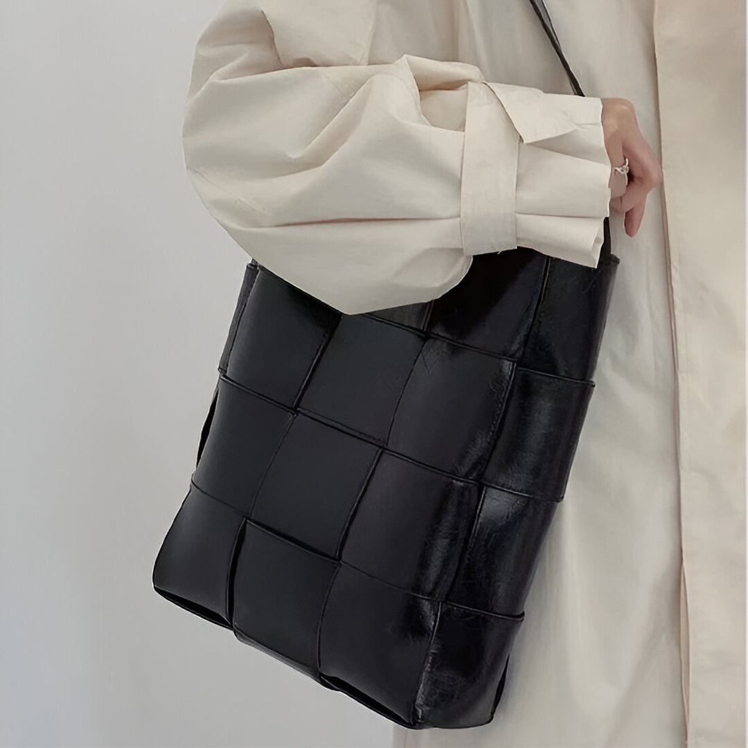 Luna Shoulder Bag