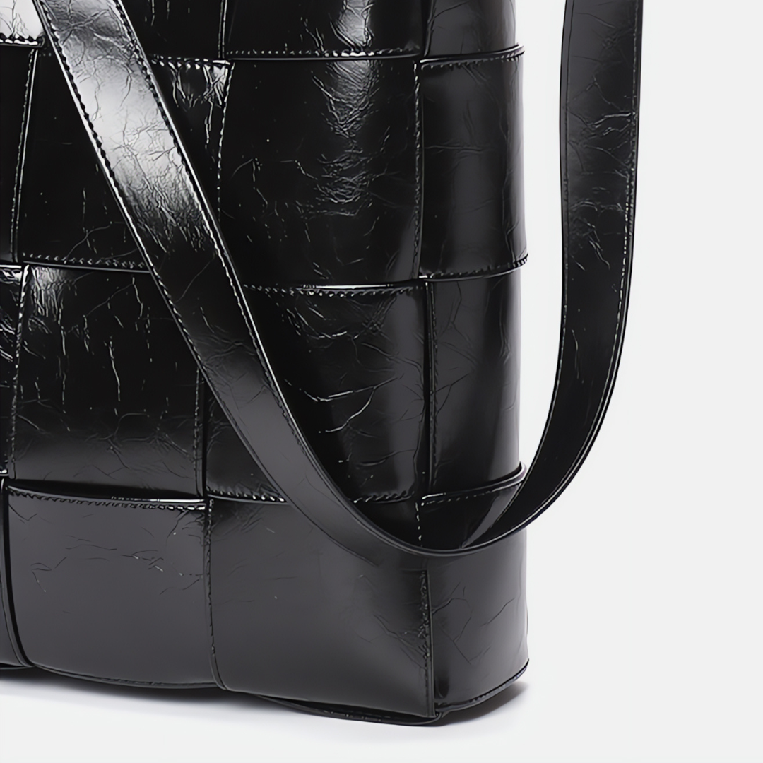 Luna Shoulder Bag